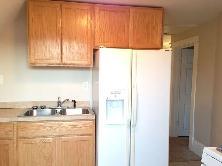 2211 Queen Ave N #2 — Photo 13