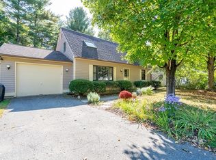 13 Gregory Ln, Northampton, MA 01062