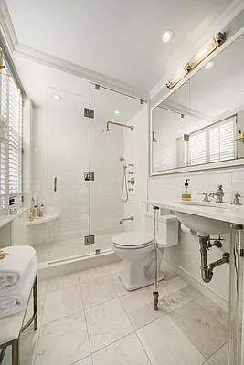 Sold by Modlin Group | media 16