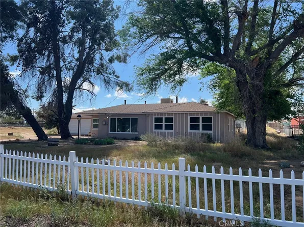 15683 Fir St, Hesperia, CA 92345