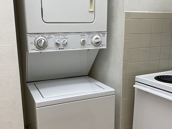5th image of 10000 NW 80th Ct APT 2537