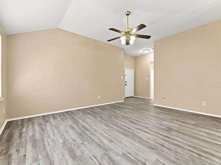 1112 Shearwater Ave — Photo 6