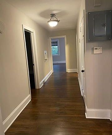 5th image of 514 N Elm St