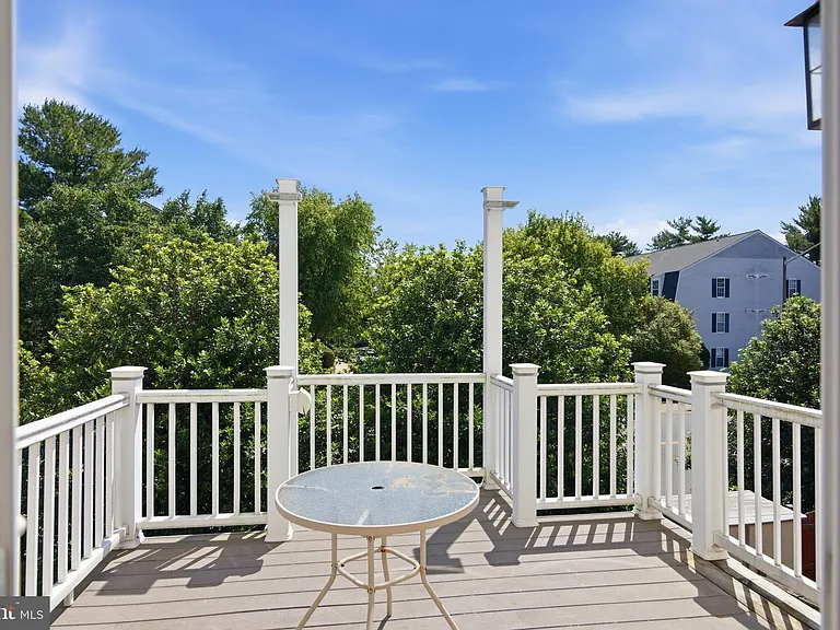 5504 Sacramento Mews Pl — Photo 14
