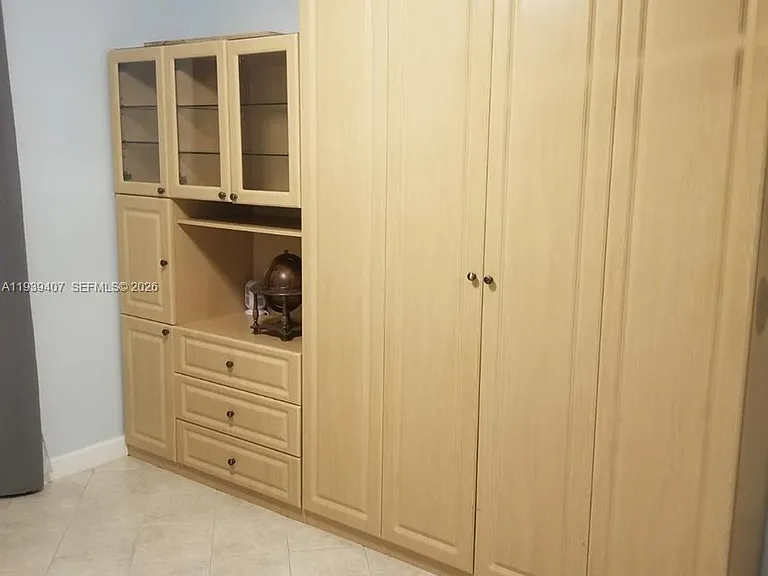 2500 Parkview Dr #2517 — Photo 17