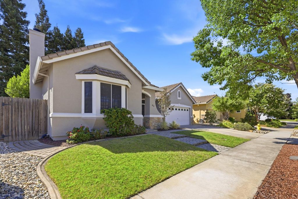 43 Kingsbury Ct, Roseville, CA - View 3