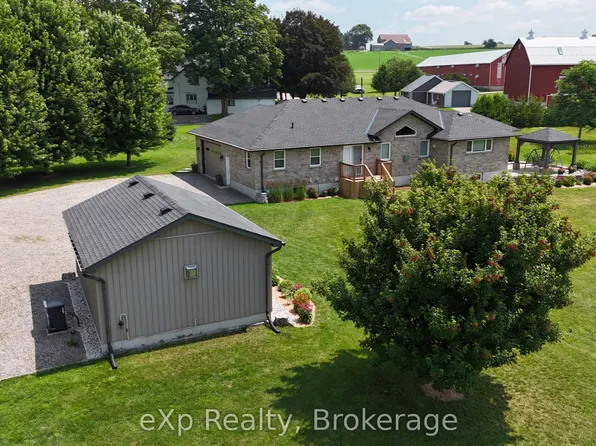 207 Edmund St, West Grey, ON N0G 1C0