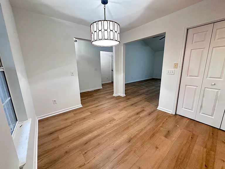 210 Barnwell St — Photo 18