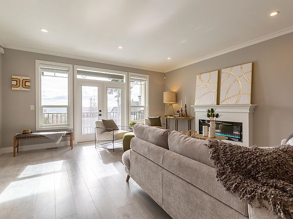 4th image of 1211 Thomas Ave #101