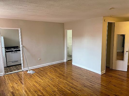 1st image of 410 E 25th St APT 6A