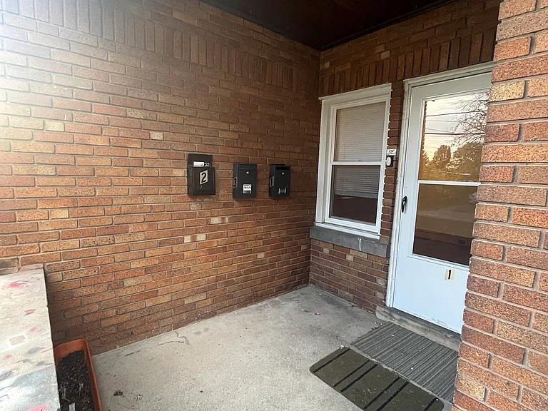 15615 Huntmere Ave #1 — Photo 8