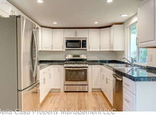 905 Fircrest Dr, Newberg, OR 97132