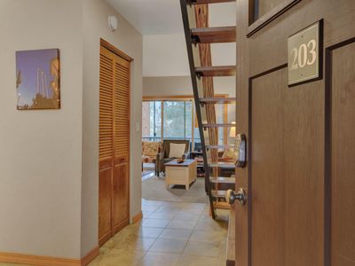 19717 Mount Bachelor Dr Unit 203, Bend, OR, 97702