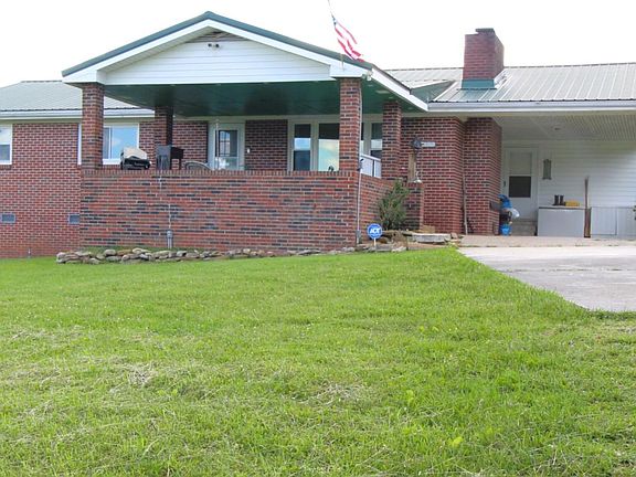 8th image of 1038 Newton Ln