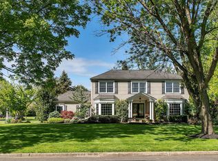 10 Regent Dr, Shrewsbury, NJ 07702