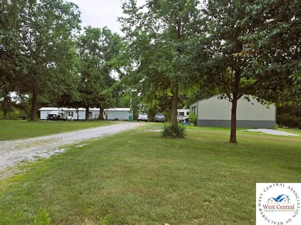 675 SE 561st Rd, Clinton, MO 64735