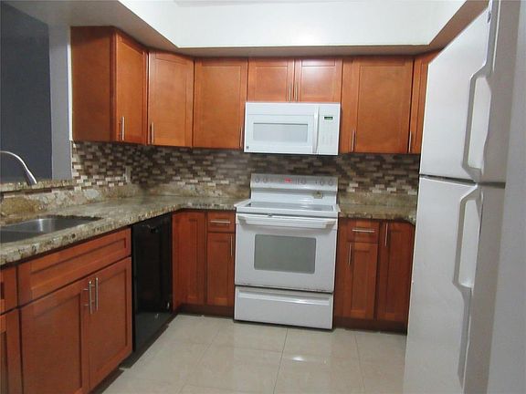 5th image of 4100 NW 110th Ave #S