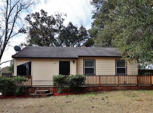 850 Gardenia Ln, Jacksonville, FL 32208