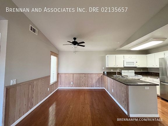 3rd image of 2425 Cranston Dr Unit 8
