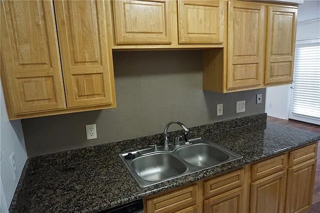 1448 Carrollton Ave #204 — Photo 10