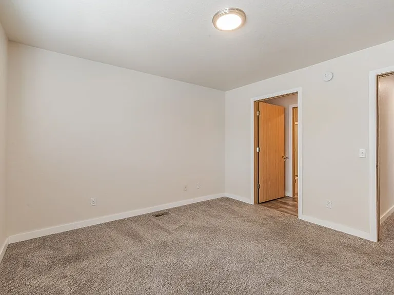 4019 E 2nd Ave #B — Photo 16
