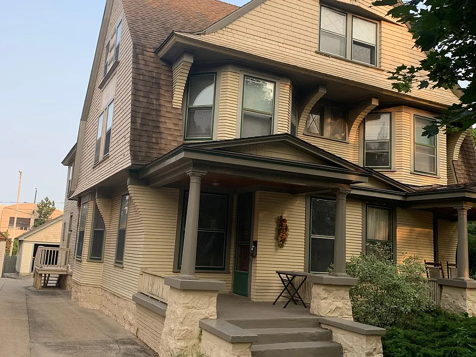 331 Madison Ave SE #1