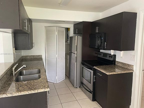 3rd image of 3936 NW 87th Ave #3936