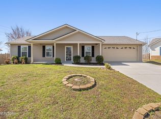 6211 Jim Fox Ln, Powell, TN 37849