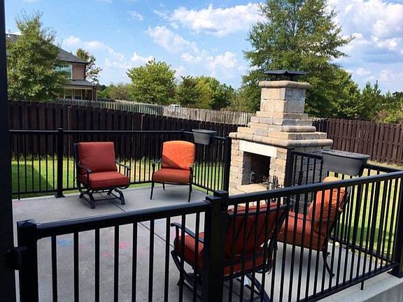 Back patio with Fireplace 