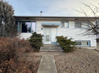 4413 W 43rd St, Ponoka, AB T4J 1B9