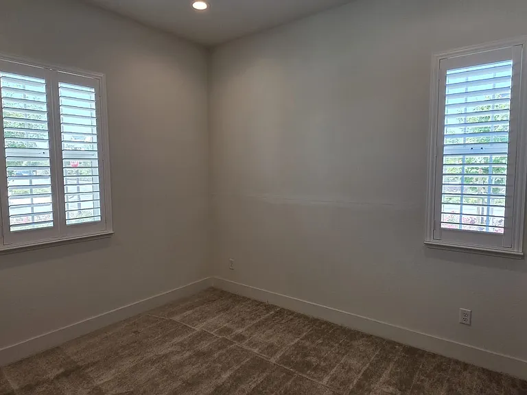 2829 Turner Ave — Photo 9