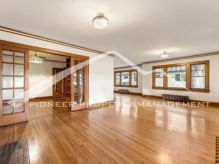 2324 Stuart St — Photo 8
