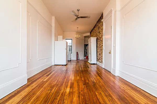 Rented by Nooklyn NYC LLC | media 35