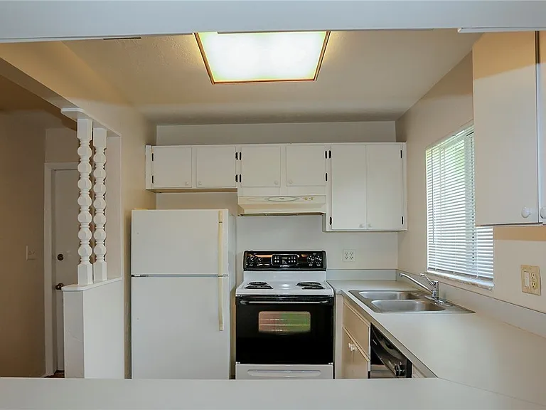 8061 Country Rd #203 — Photo 4