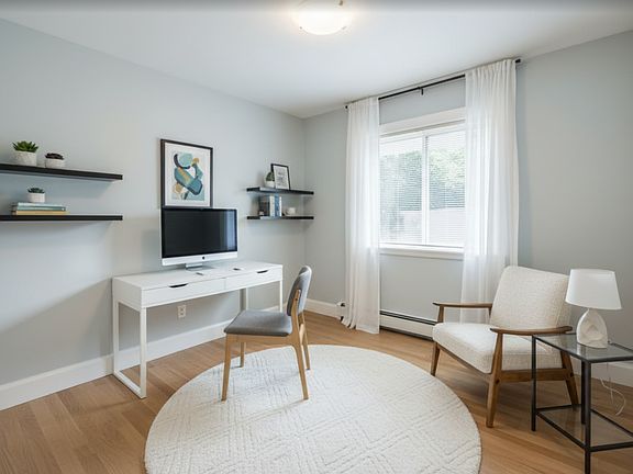 3rd image of 1145 Sinclair St #7