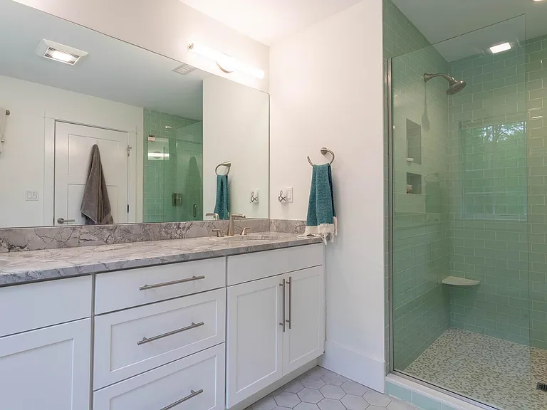 10 McCarron Dr — Photo 9