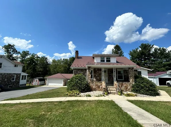 1409 Paint St, Windber, PA 15963