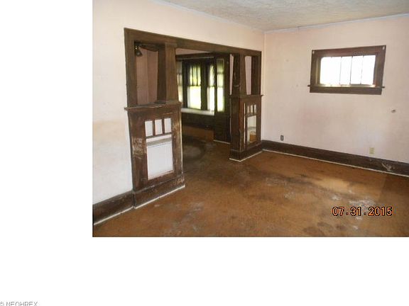 2nd image of 451 5th St NW