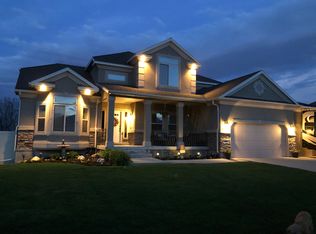 8263 S Maple Water Dr, West Jordan, UT 84081