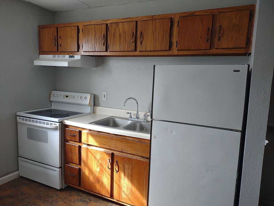 18 ON THE BLUFF 505 Oak St Poplar Bluff MO Zillow