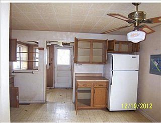 3rd image of 1806 Oakland Ave