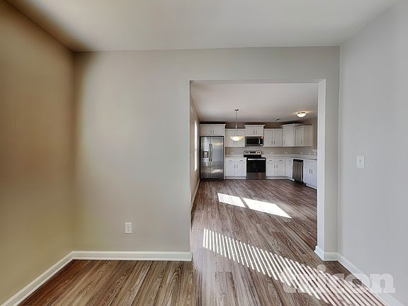 5th image of 1704 Sawtooth Ct