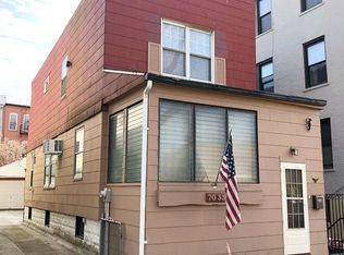 7033 65th St, Ridgewood, NY 11385