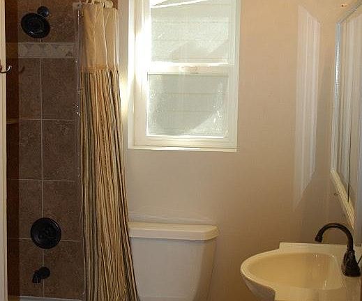 Bath with washer/dryer