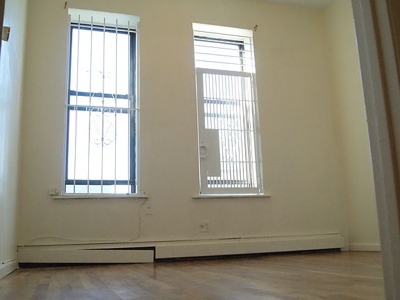 2nd image of 311 Jefferson St #2NDLFT