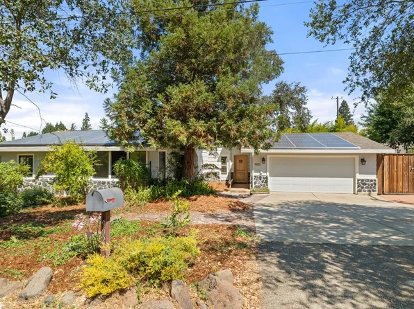 9021 Phoenix Ave, Fair Oaks, CA 95628