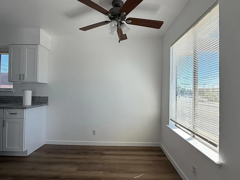 2514 E Andrews Ave — Photo 7