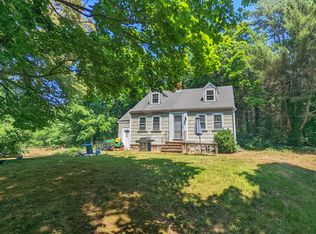 16 County Rd, Bourne, MA 02532