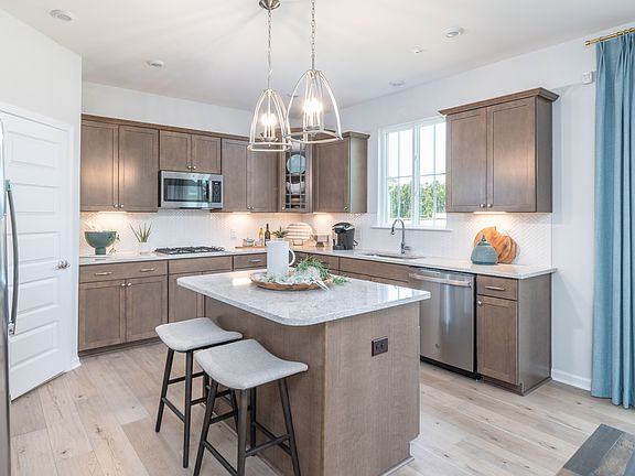 Breakfast bar in kitchen