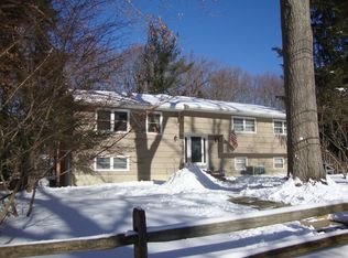 135 Jumping Brook Rd, Lincroft, NJ 07738